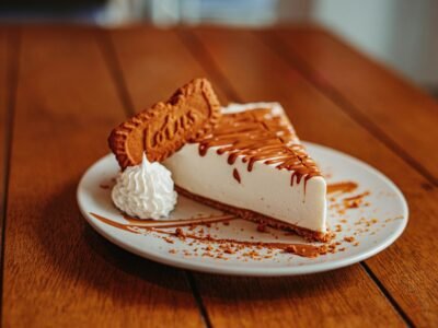 2 ingredient Japanese cheesecake recipe with creamy cookie dessert